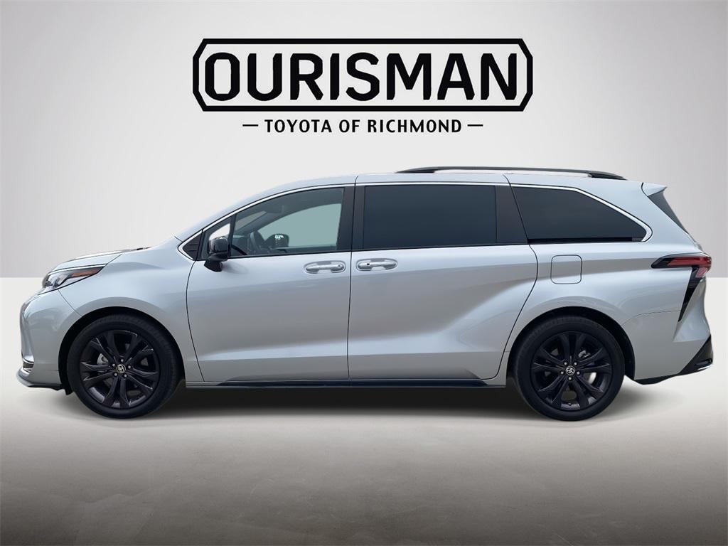 used 2022 Toyota Sienna car, priced at $45,988