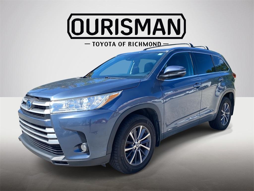 used 2018 Toyota Highlander Hybrid car, priced at $25,988