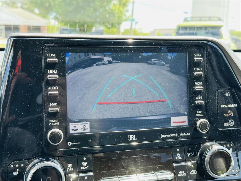 used 2020 Toyota Highlander car, priced at $36,488