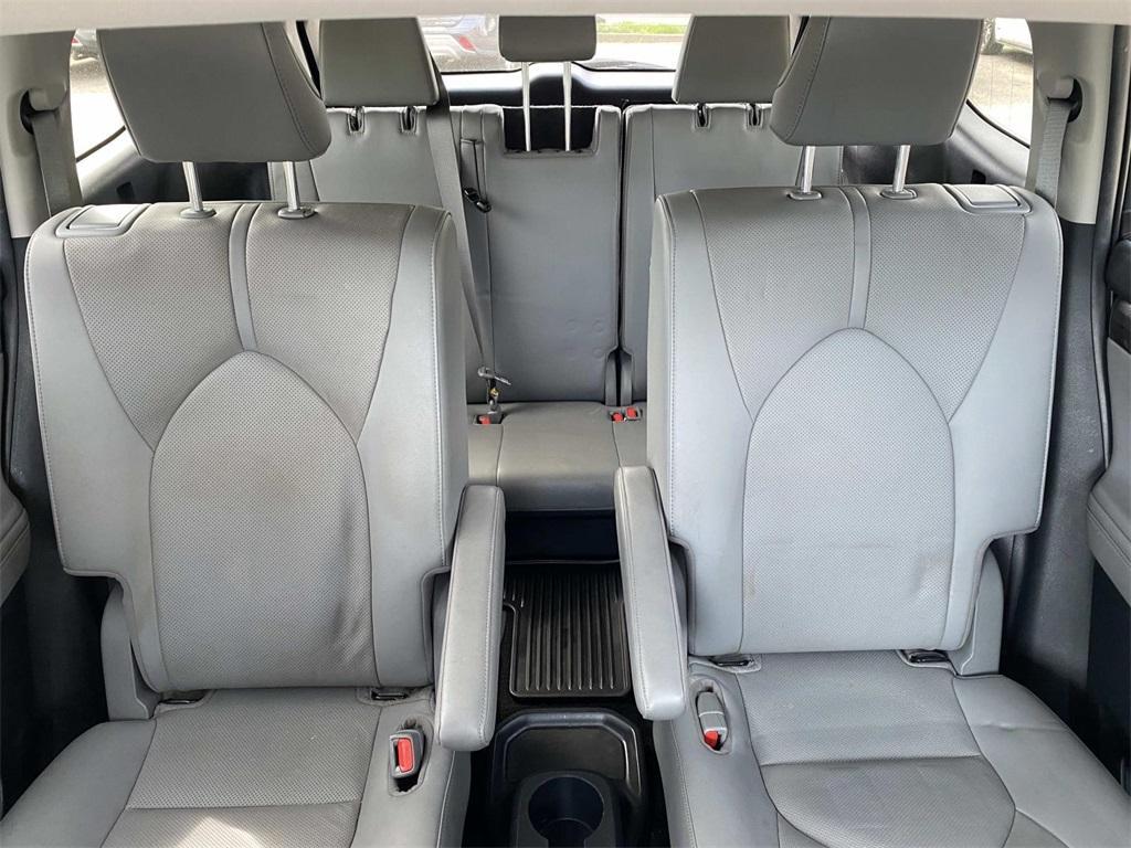 used 2020 Toyota Highlander car, priced at $36,677