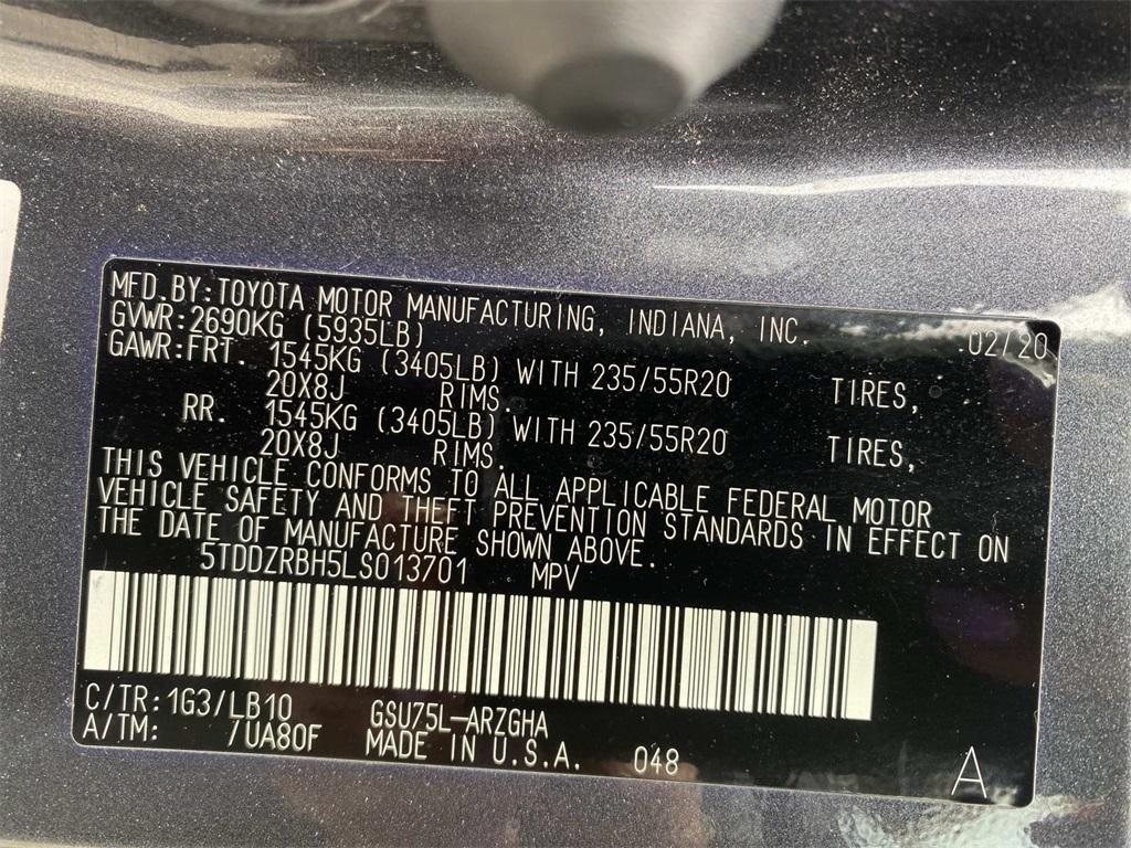 used 2020 Toyota Highlander car, priced at $36,677