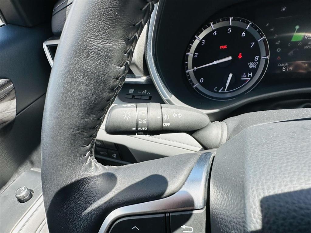 used 2020 Toyota Highlander car, priced at $36,488