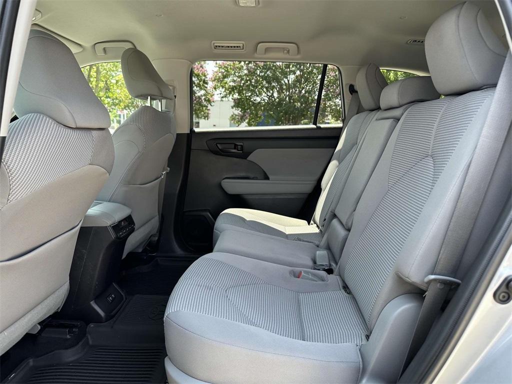 used 2021 Toyota Highlander car, priced at $30,588