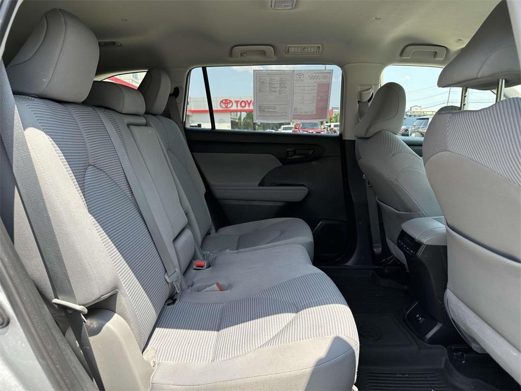 used 2021 Toyota Highlander car, priced at $30,588
