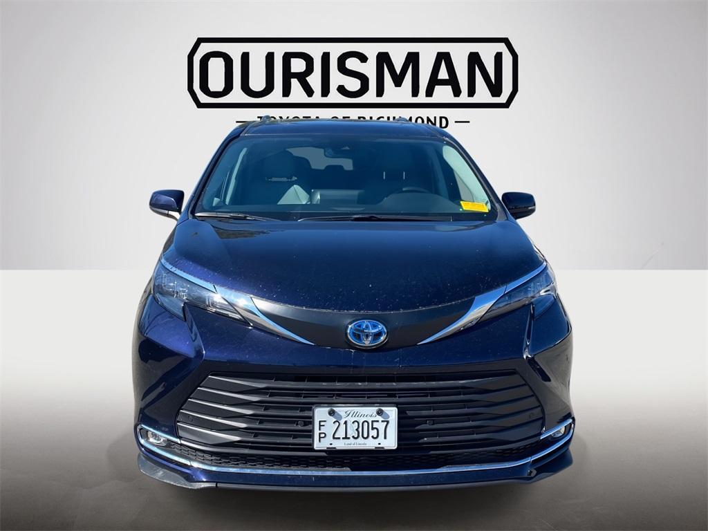 used 2024 Toyota Sienna car, priced at $43,988