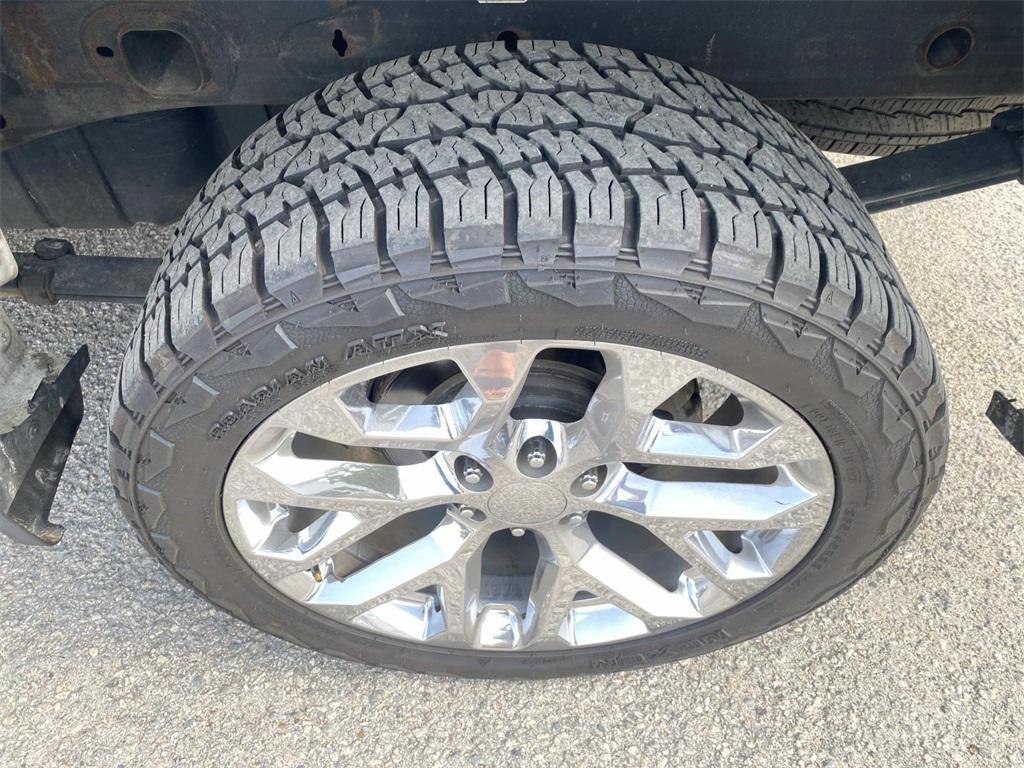 used 2021 Chevrolet Silverado 1500 car, priced at $31,233