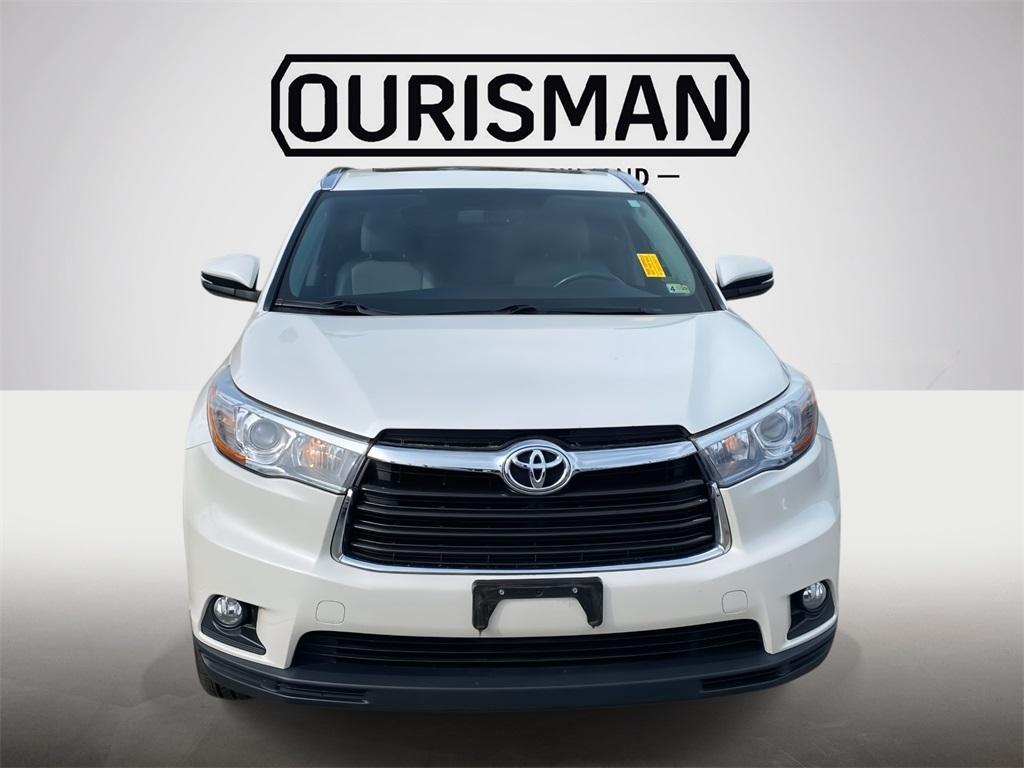 used 2016 Toyota Highlander car, priced at $23,988