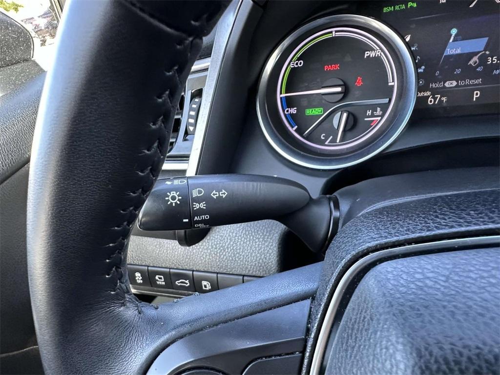 used 2018 Toyota Camry Hybrid car, priced at $25,366