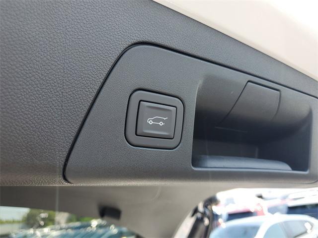 new 2025 Buick Envision car, priced at $38,245