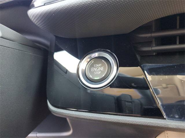 new 2025 Buick Envision car, priced at $38,245