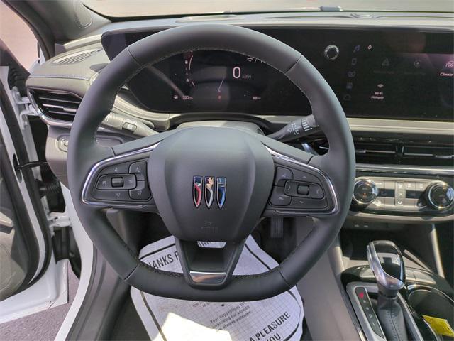 new 2025 Buick Envista car, priced at $28,780