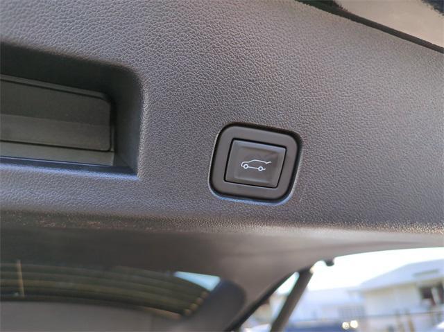 new 2025 GMC Acadia car, priced at $43,890