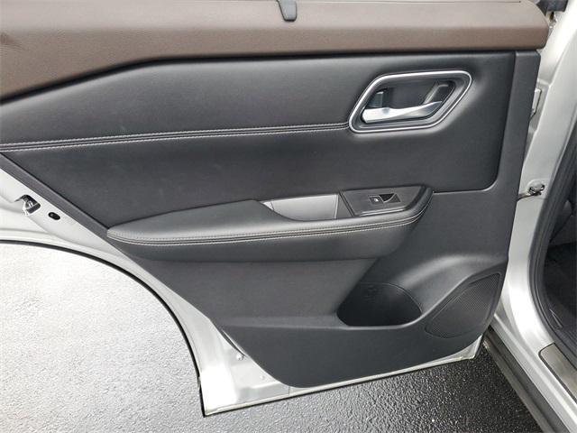 used 2021 Nissan Rogue car, priced at $23,397