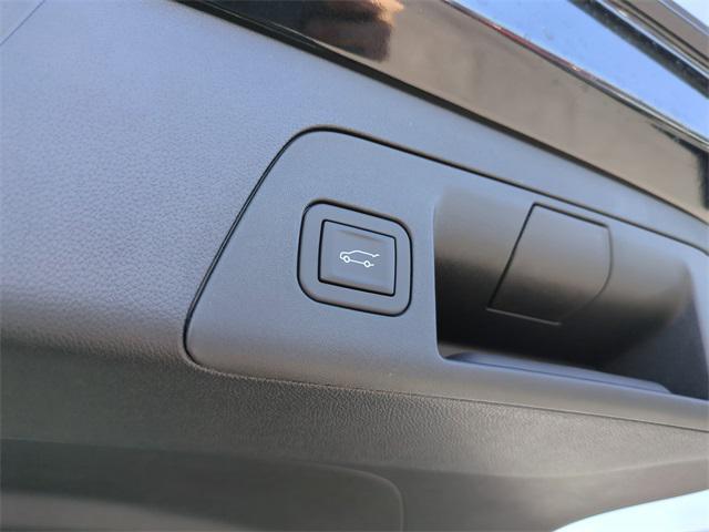 new 2025 Buick Envision car, priced at $39,240