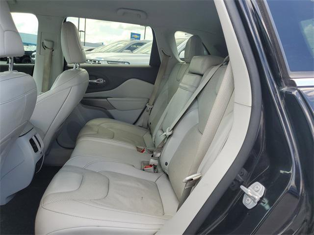 used 2019 Jeep Cherokee car, priced at $15,386