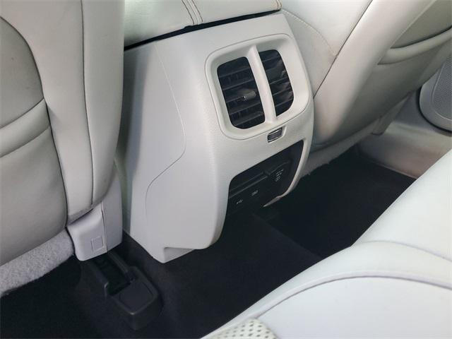 used 2019 Jeep Cherokee car, priced at $15,386