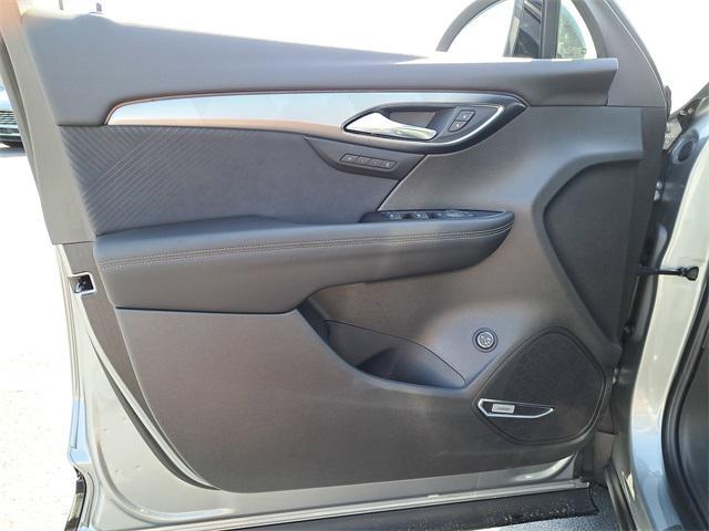 new 2025 Buick Envision car, priced at $39,735