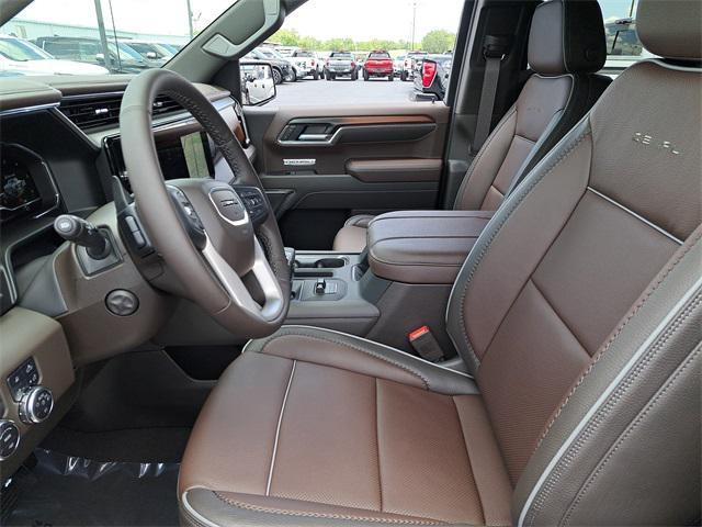 new 2025 GMC Sierra 1500 car, priced at $68,304