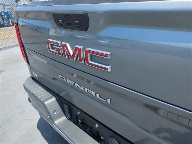 used 2022 GMC Sierra 1500 car, priced at $40,256
