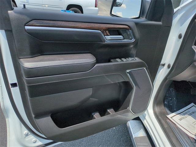 used 2022 GMC Sierra 1500 car, priced at $34,303