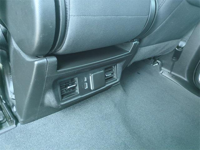 used 2022 GMC Sierra 1500 car, priced at $34,303