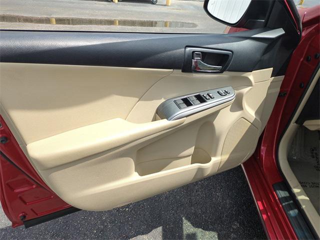 used 2012 Toyota Camry Hybrid car, priced at $15,147