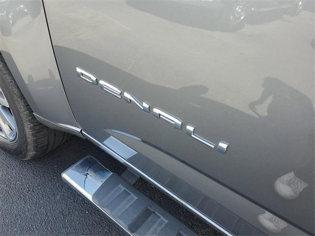 used 2021 GMC Canyon car, priced at $35,131