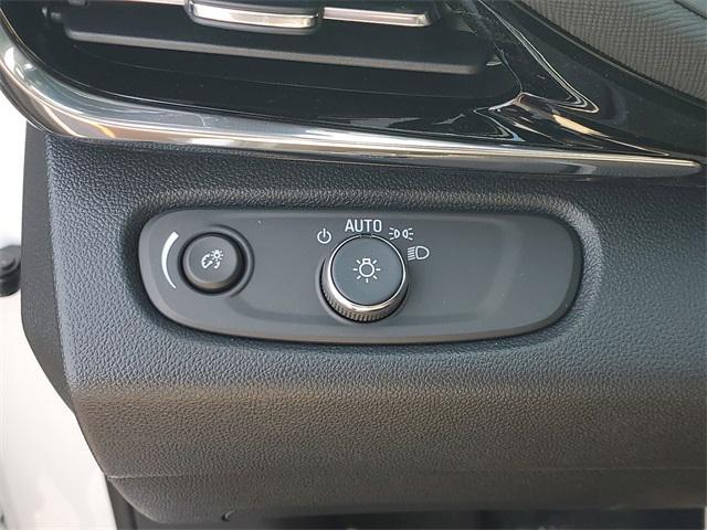 new 2025 Buick Envista car, priced at $28,530