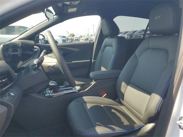 new 2025 Buick Envista car, priced at $28,530