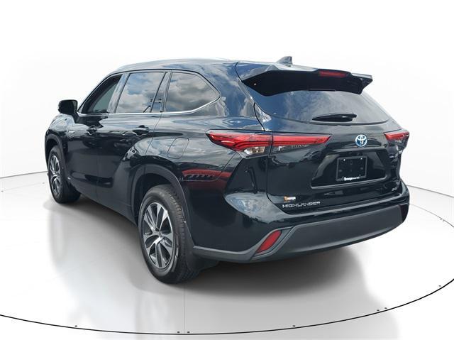 used 2021 Toyota Highlander Hybrid car, priced at $34,142