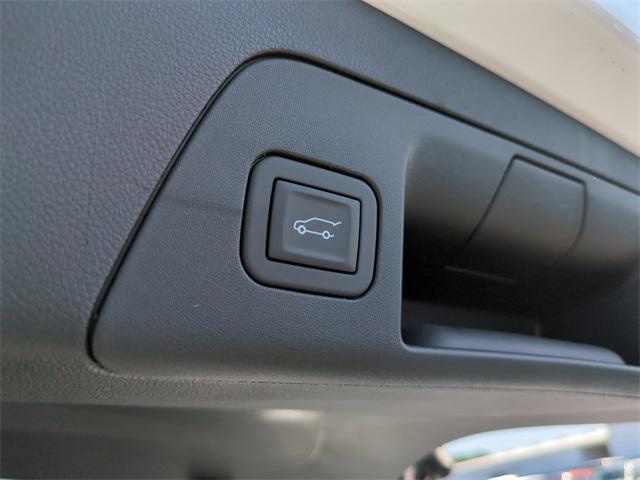 new 2025 Buick Envision car, priced at $42,240