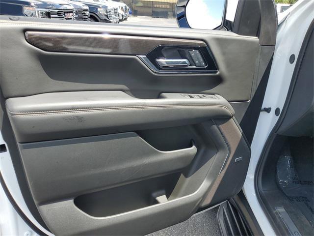 used 2025 GMC Yukon car, priced at $68,719