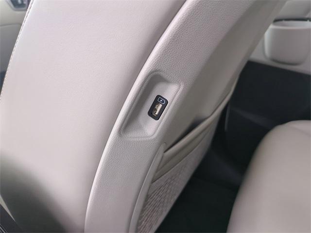 used 2021 Kia Sorento car, priced at $24,146