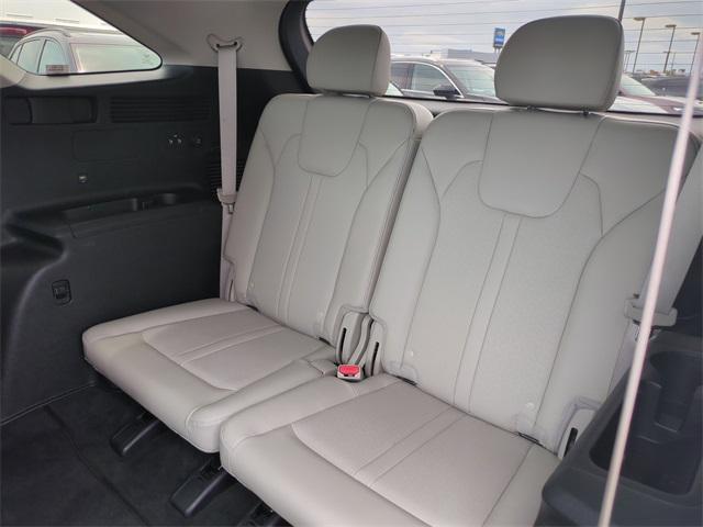 used 2021 Kia Sorento car, priced at $24,146