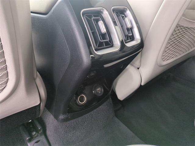used 2021 Kia Sorento car, priced at $24,146