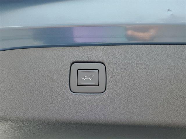 new 2025 Buick Envista car, priced at $30,634