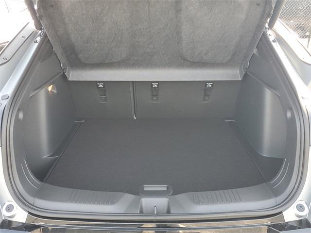 new 2025 Buick Envista car, priced at $29,025