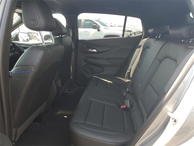 new 2025 Buick Envista car, priced at $29,025