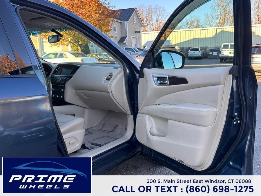 used 2014 Nissan Pathfinder car, priced at $6,999