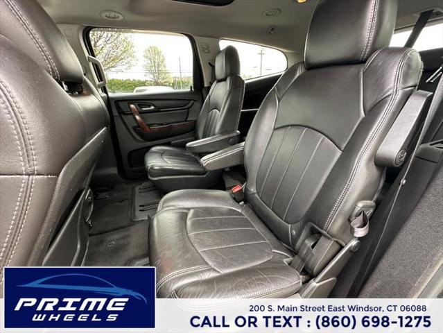 used 2014 Chevrolet Traverse car, priced at $10,988