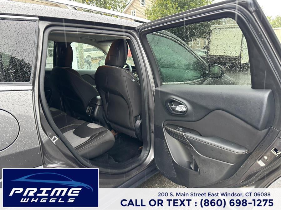 used 2014 Jeep Cherokee car, priced at $7,488