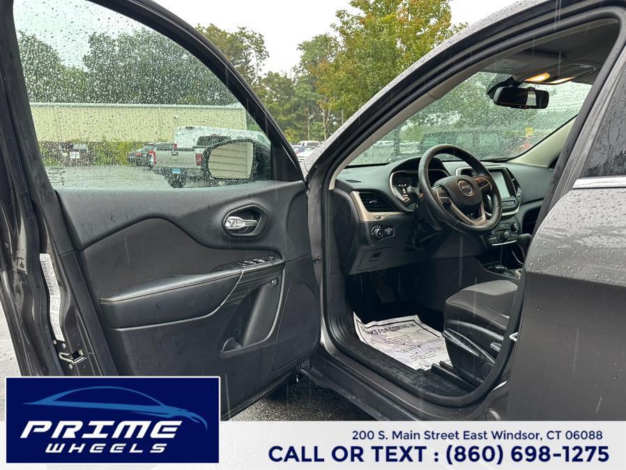 used 2014 Jeep Cherokee car, priced at $7,488