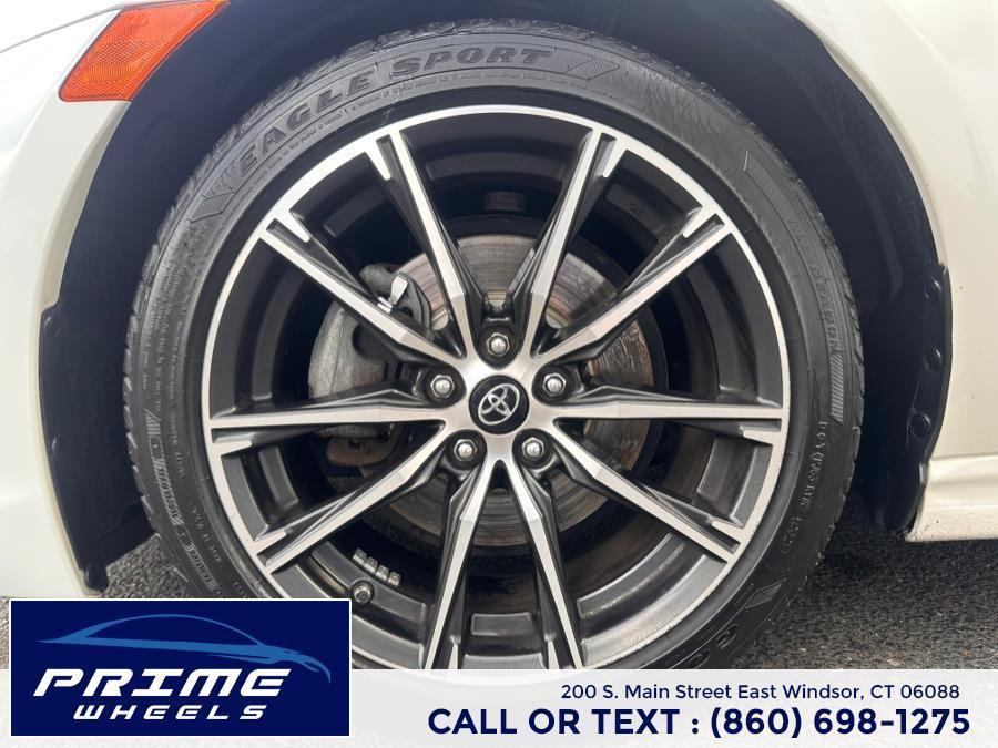 used 2017 Toyota 86 car, priced at $10,999