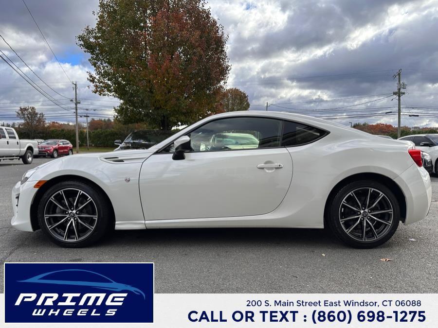 used 2017 Toyota 86 car, priced at $10,999