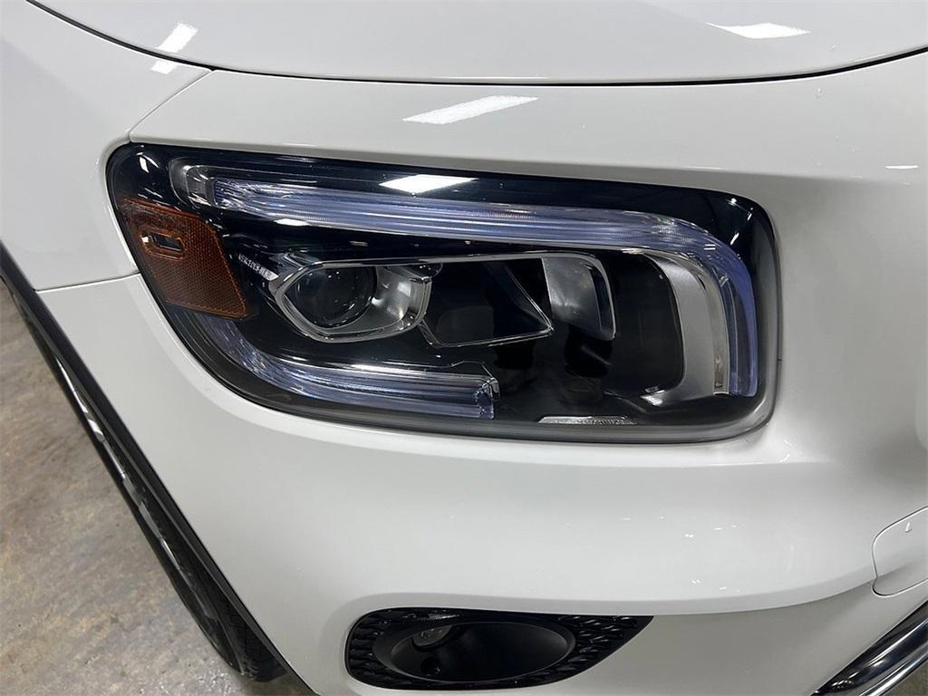 used 2021 Mercedes-Benz GLB 250 car, priced at $29,995