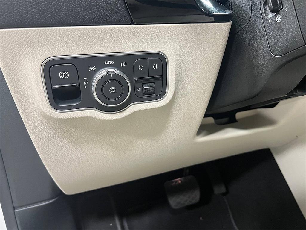 used 2025 Mercedes-Benz GLA 250 car, priced at $43,336
