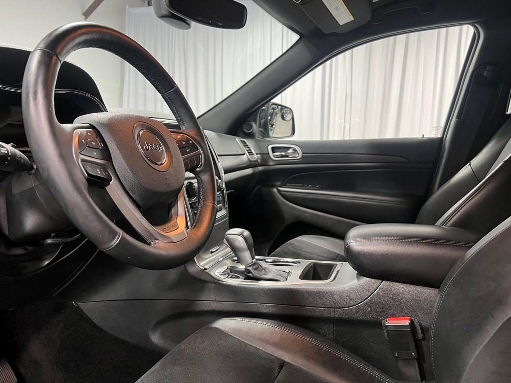 used 2018 Jeep Grand Cherokee car, priced at $19,495