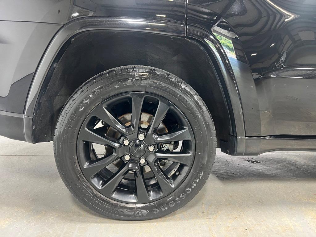 used 2018 Jeep Grand Cherokee car, priced at $19,495