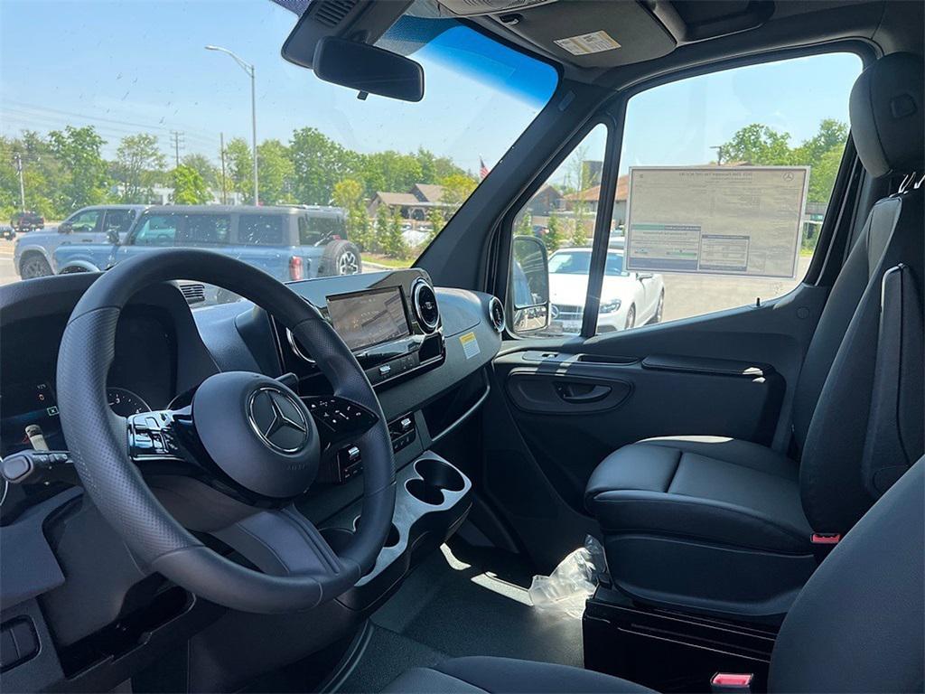 new 2025 Mercedes-Benz Sprinter 2500 car, priced at $75,331