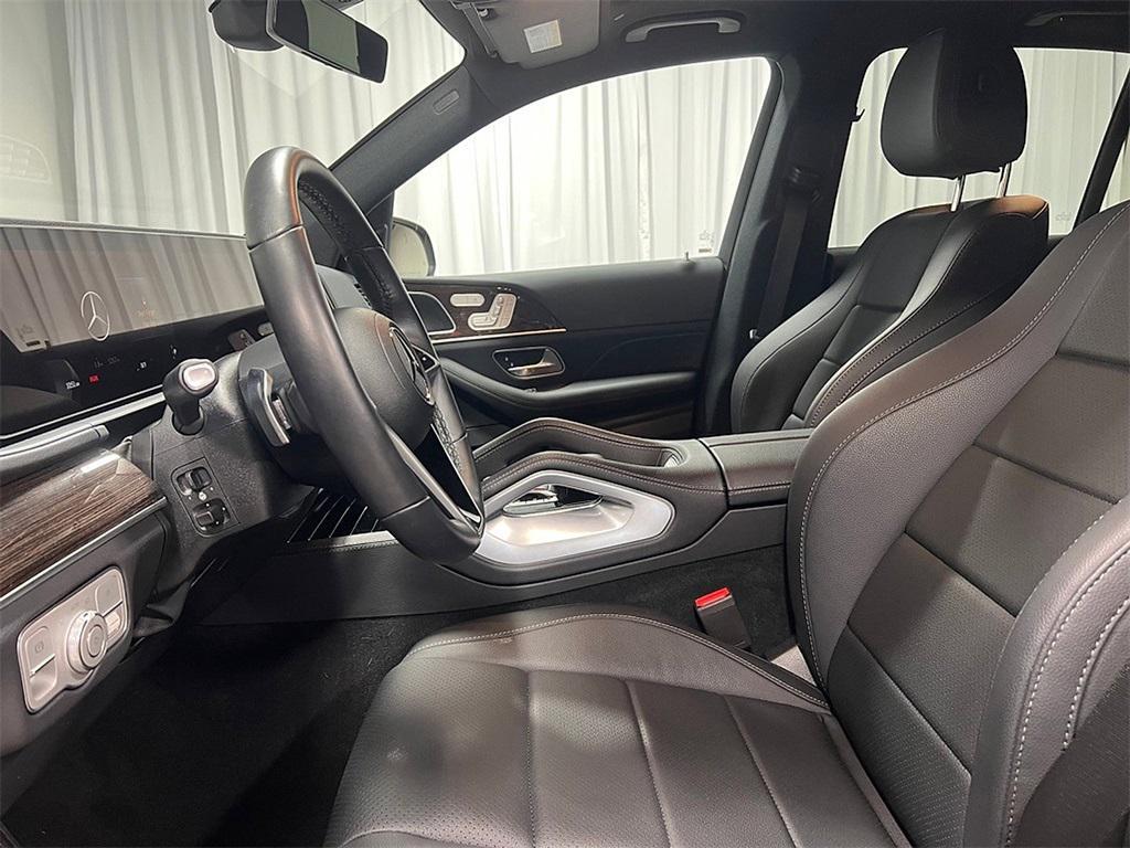 used 2025 Mercedes-Benz GLE 350 car, priced at $58,500